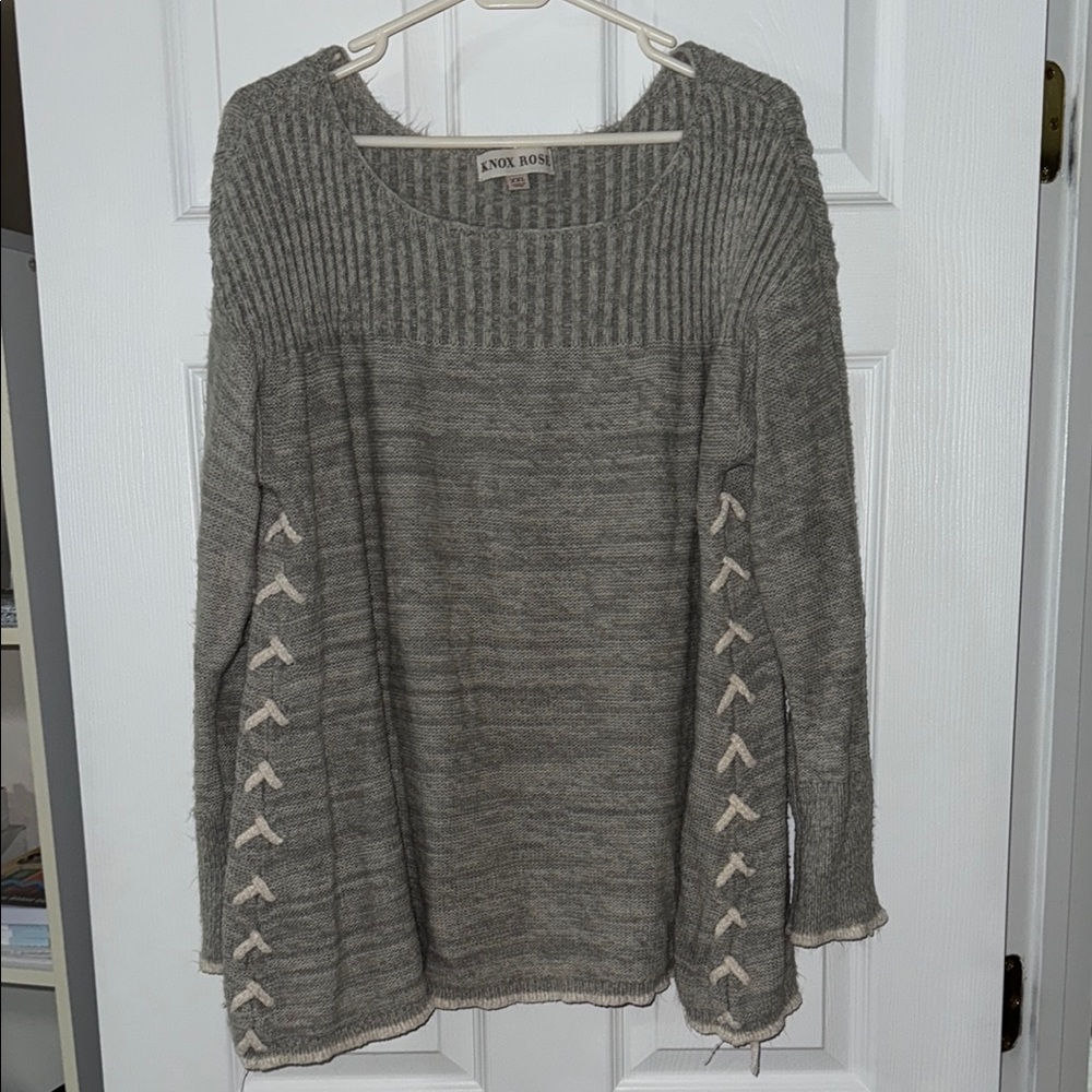 Knox Rose Gray Crew Neck Sweater with Textured Knit